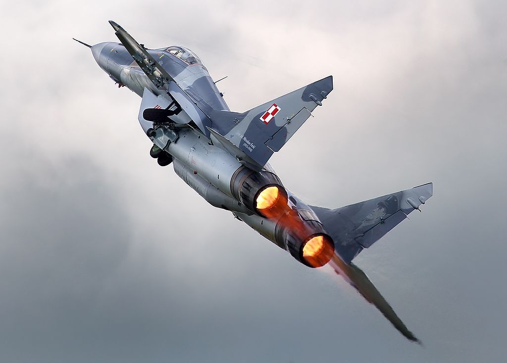 Resultado de imagen de EjÃ©rcito serbio enviÃ³ MiG-29