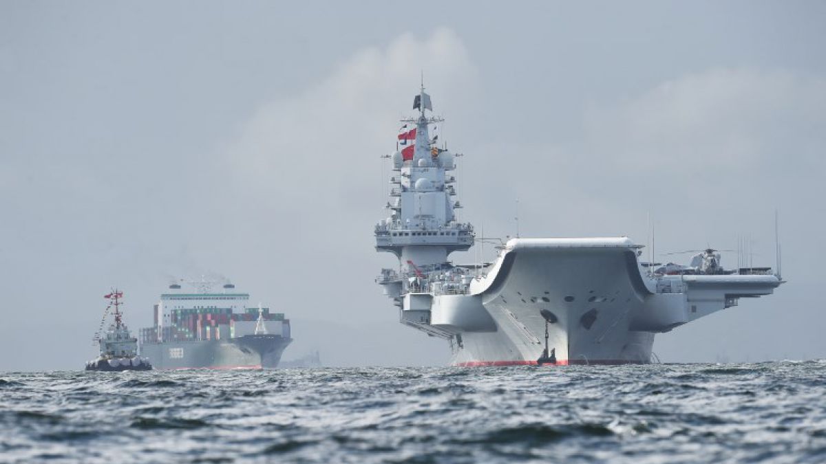Resultado de imagen de portaaviones de la Armada China