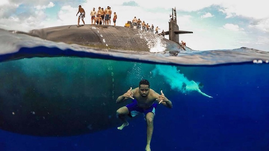 akula class submarine swiming pool