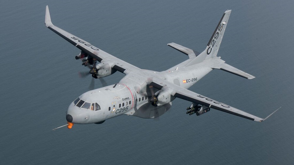 Airbus prueba el cañonero armado C295 para CAS continuo. – Galaxia Militar