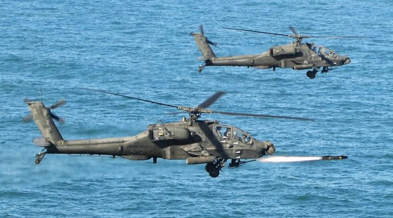 Apaches disparando