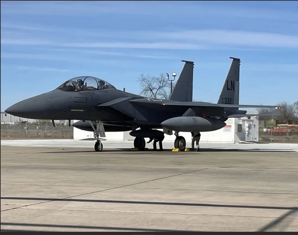 F 15E