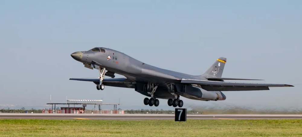B52 cuatro